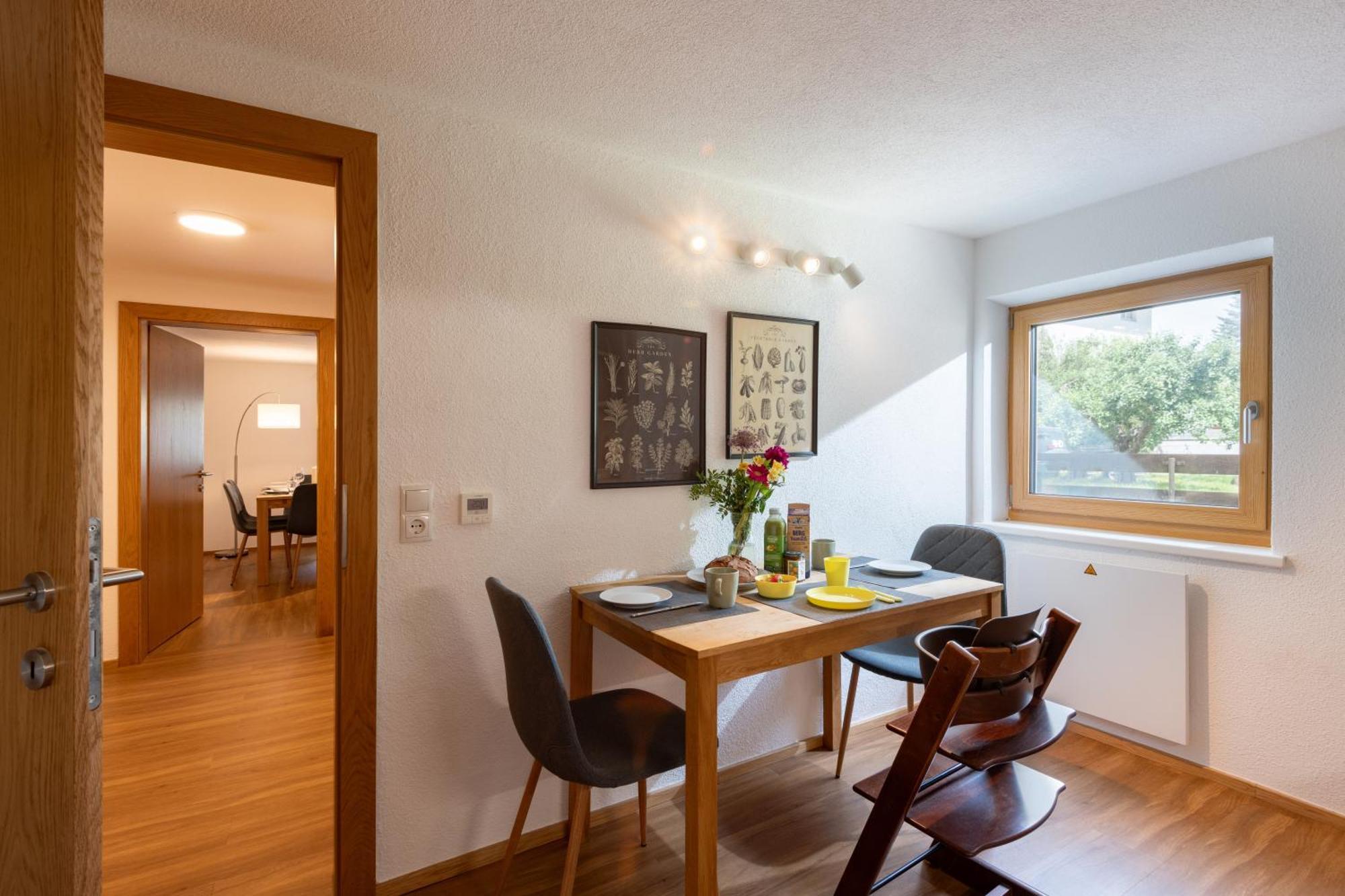 Modernes Apartment - 3 Schlafzimmer - 2 Kostenlose Parkplaetze Fügen Dış mekan fotoğraf